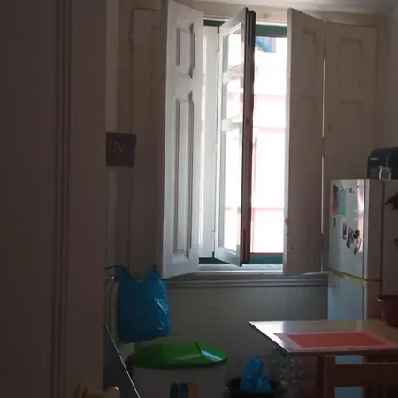 Quiet Room In Anjos Appartamento